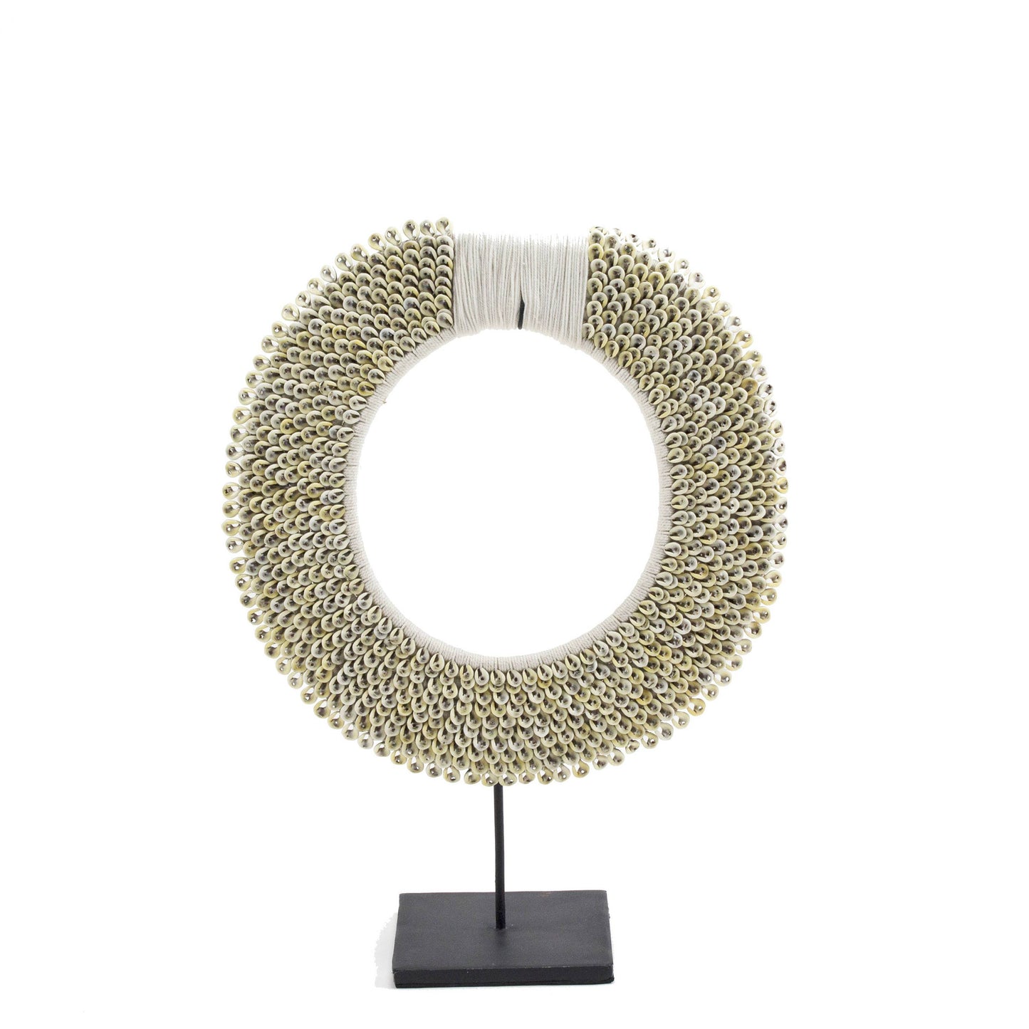 ARKA Living TRIBAL SHELL NECKLACE