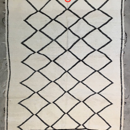 Vintage Kilim cream white moroccan rug pattern 3
