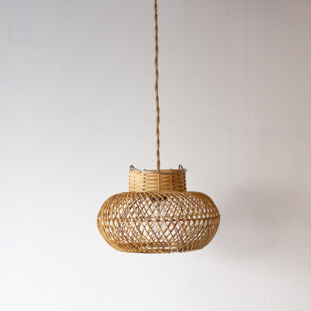 Handwoven Rattan Mushroom Pendant Light | Simple and Natural Lamp