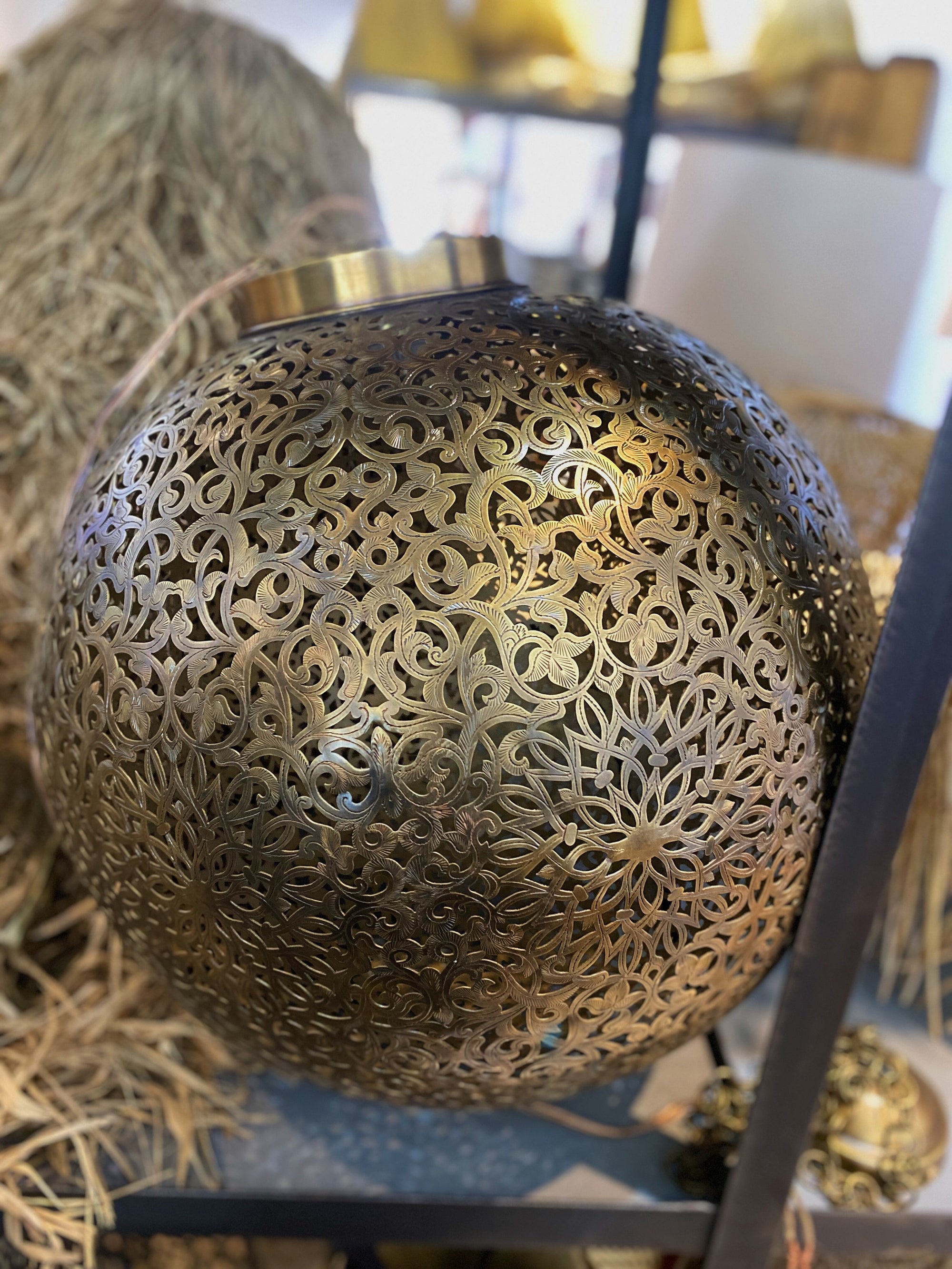 Bronze Hand Carved Pendant Lamp