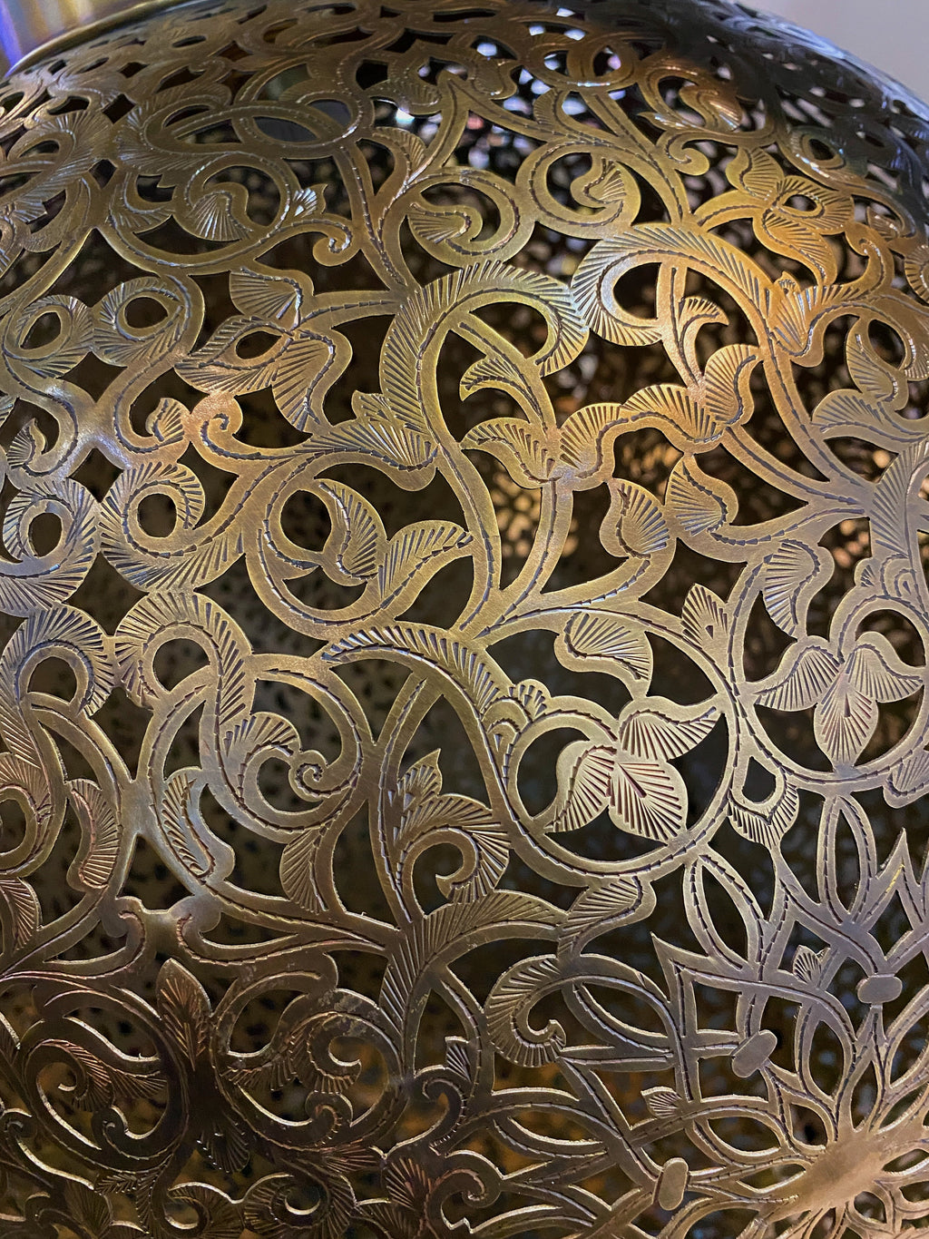 Bronze Hand Carved Pendant Lamp