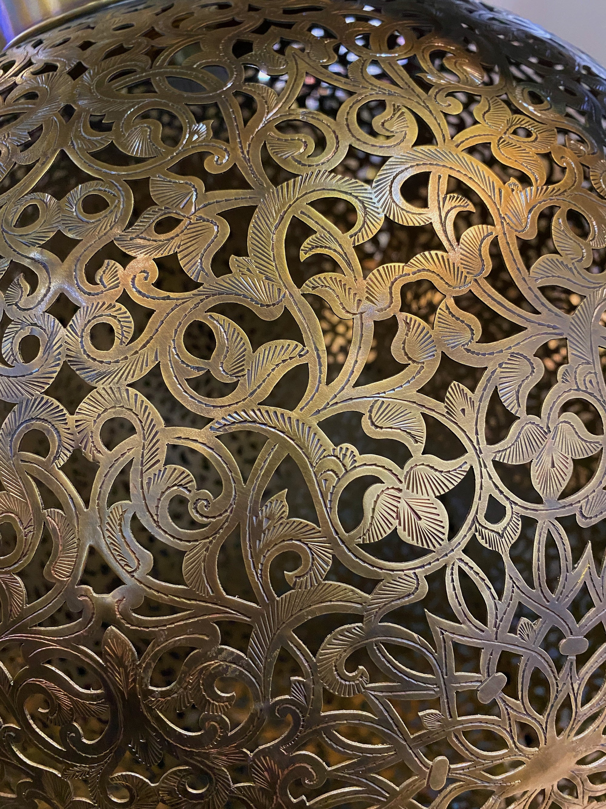 Bronze Hand Carved Pendant Lamp